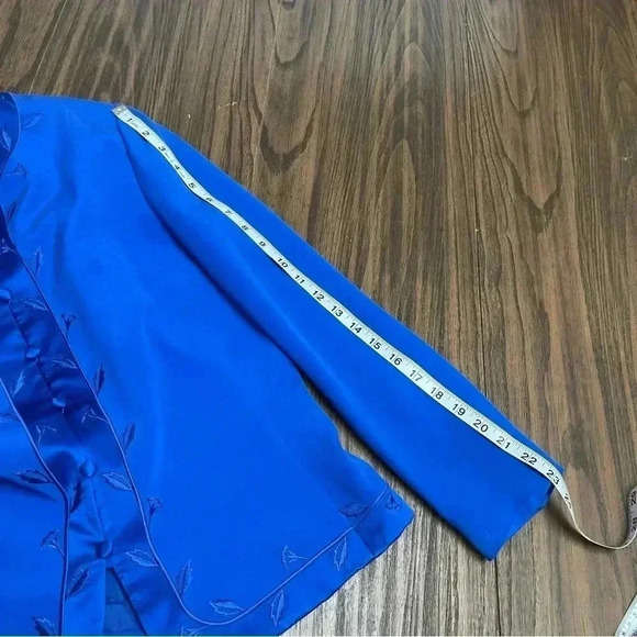 Adrianna Papell Blue 100% Silk Button Front Blazer Jacket Women’s size 8 - Picture 11 of 14